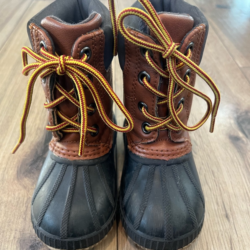 Baby Gap Size 5/6  Duck Boots Black Brown Cognac Thinsulate Snow Winter Boot